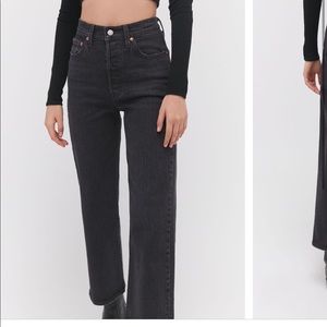 Black washed Levi jeans